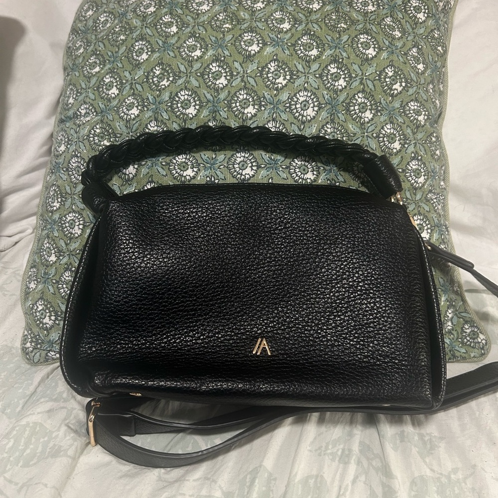 Black IZZY & ALI handbag and crossbody bag